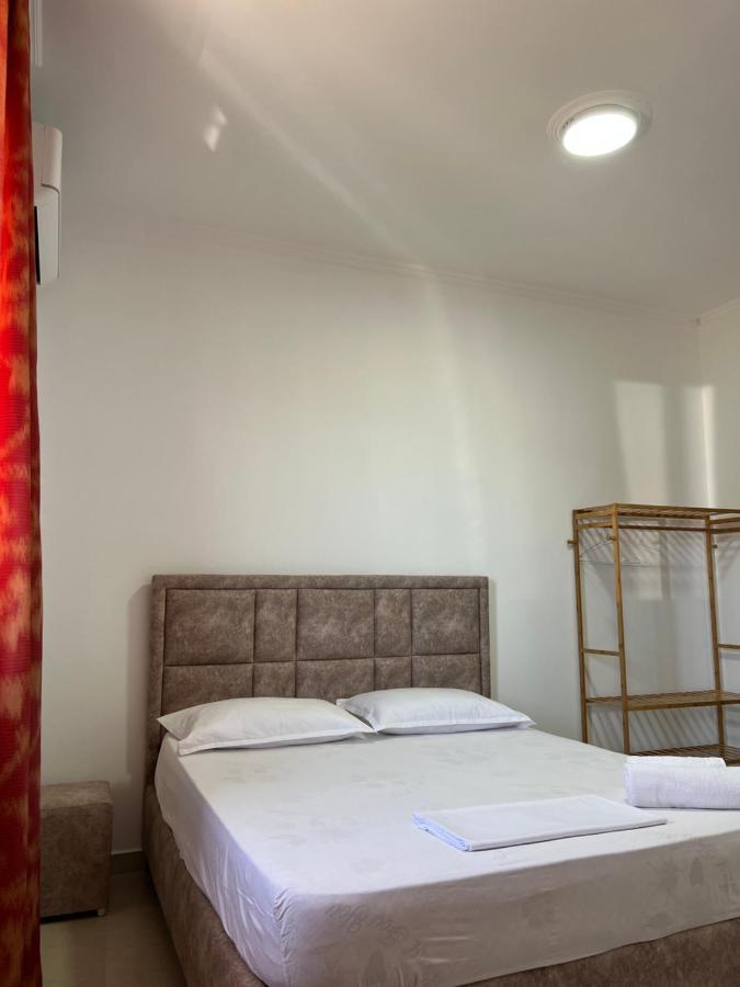 Guest House Il Palazzo Драч Екстериор снимка