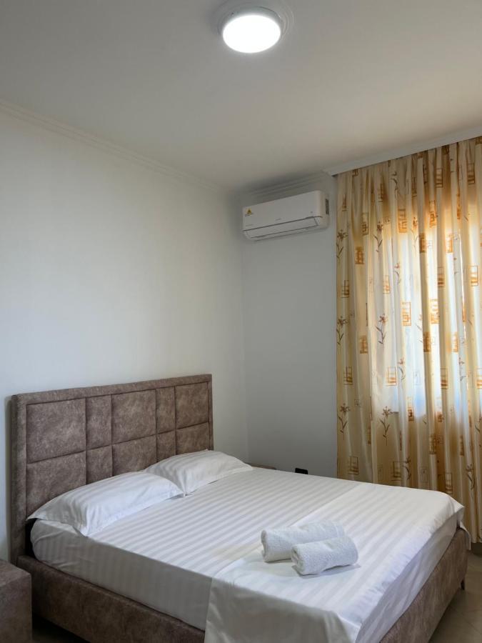 Guest House Il Palazzo Драч Екстериор снимка